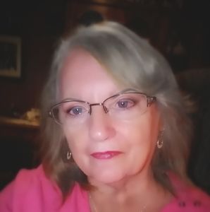 Meet your Posher, Elda